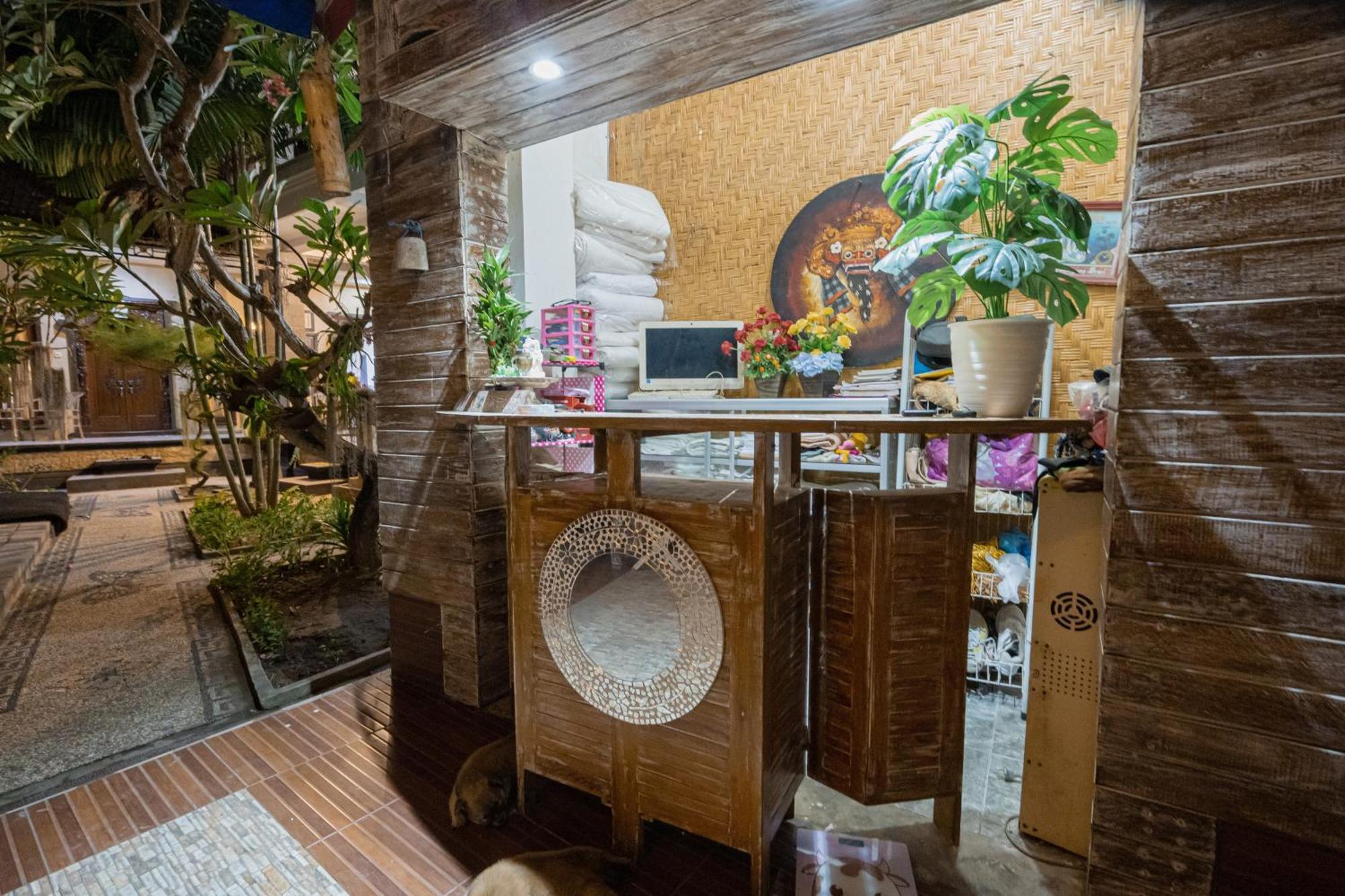 The Mel Homestay Batununggul Exterior foto