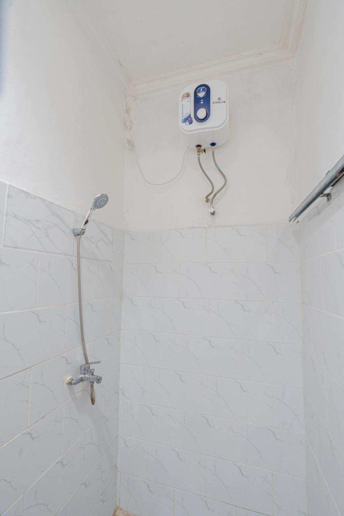 The Mel Homestay Batununggul Exterior foto